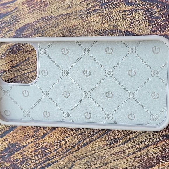 iphone 13 pro max phone case - Picture 3 of 7